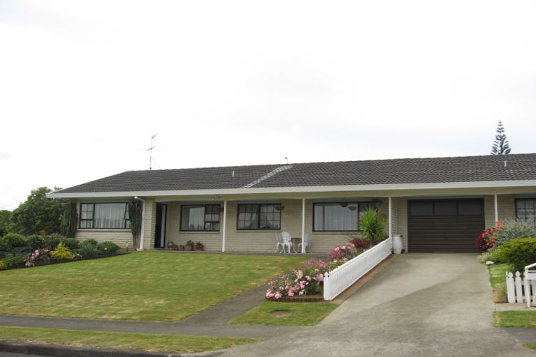 Photo of property in 5b Reidy Place, Pukekohe, 2120