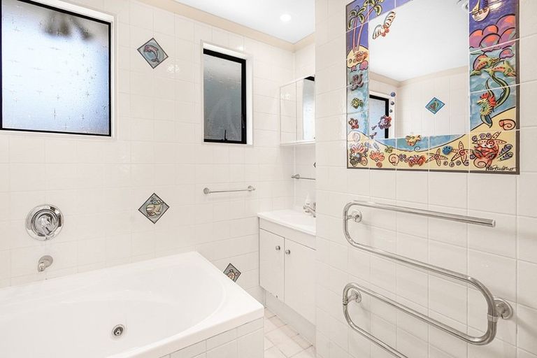 Photo of property in 33 Ranui Street, Dinsdale, Hamilton, 3204