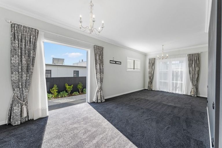Photo of property in 19 Buller Street, New Plymouth, 4310