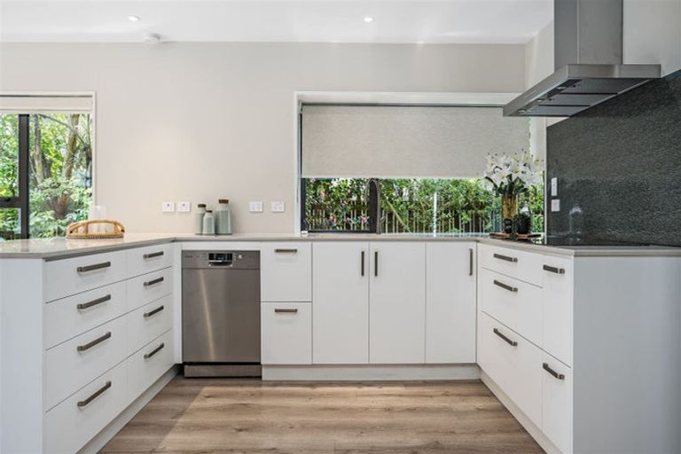 Photo of property in 306 Yaldhurst Road, Avonhead, Christchurch, 8042