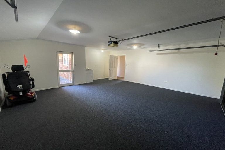 Photo of property in 332a Devon Street West, New Plymouth, 4310