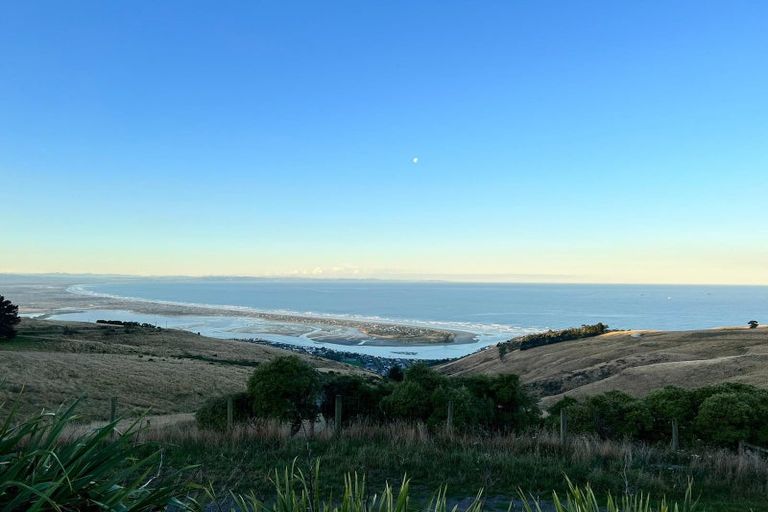 Photo of property in 575 Summit Road, Heathcote Valley, Christchurch, 8081