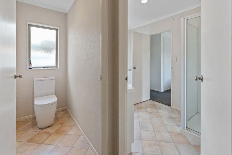 Photo of property in 30 Mcleod Place, Papamoa Beach, Papamoa, 3118