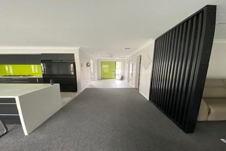 Photo of property in 52 Atherton Terrace, Churton Park, Wellington, 6037