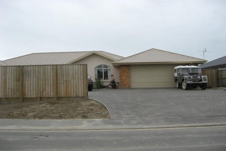 Photo of property in 22 Vasari Grange, Rolleston, 7614