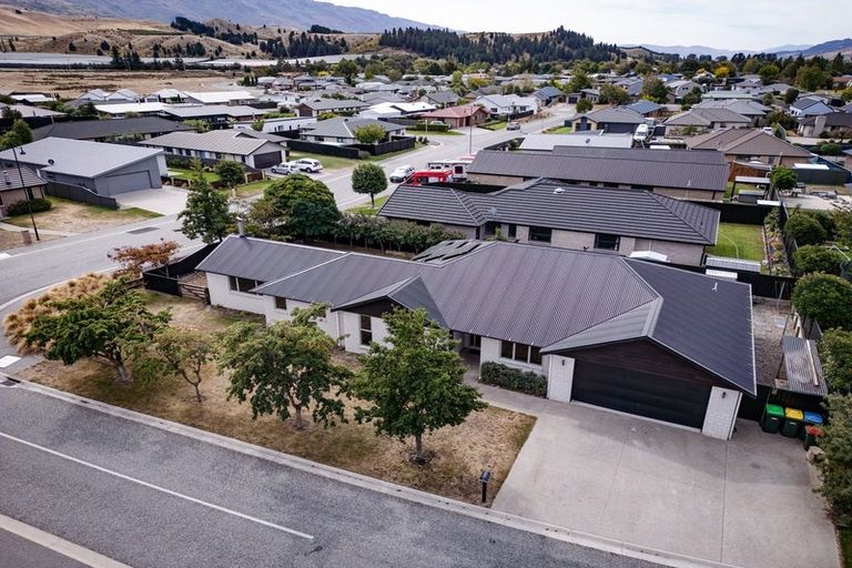 Photo of property in 11 Stowell Drive, Cromwell, 9310