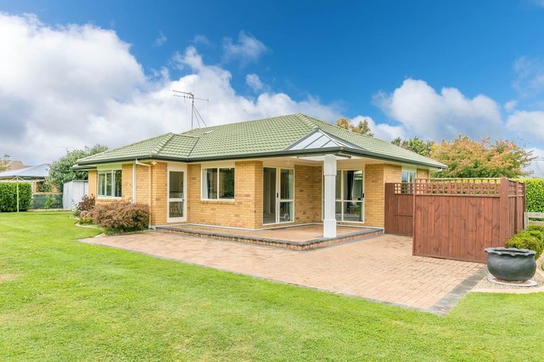 Photo of property in 12 Shadbolt Drive, Leamington, Cambridge, 3432