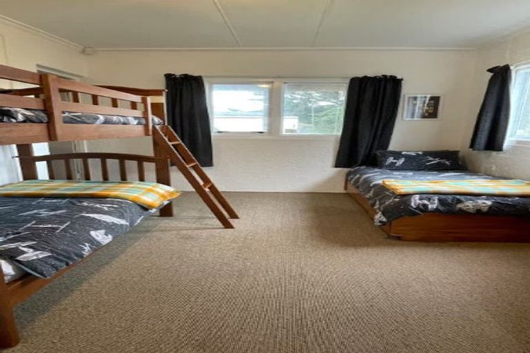 Photo of property in 22 Nelson Street, Foxton Beach, Foxton, 4815