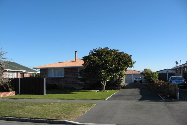 Photo of property in 30 Palmers Road, New Brighton, Christchurch, 8083