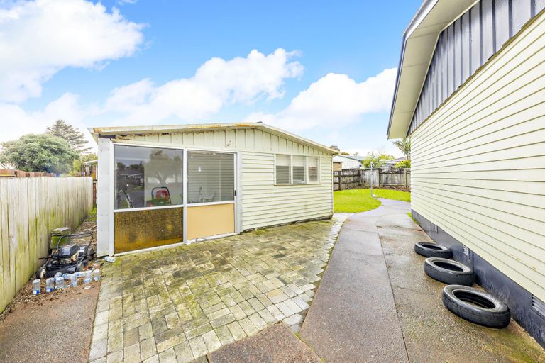 Photo of property in 3 Fairlight Place, Manurewa, Auckland, 2102