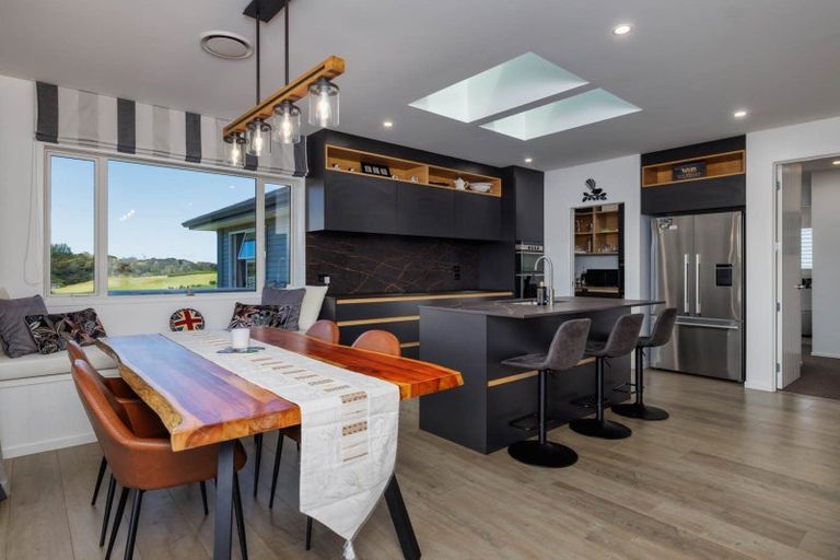 Photo of property in 8 Fernbird Grove, Kerikeri, 0294