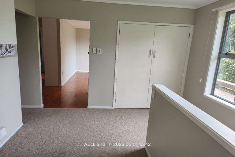 Photo of property in 30a Kiteroa Terrace, Rothesay Bay, Auckland, 0630