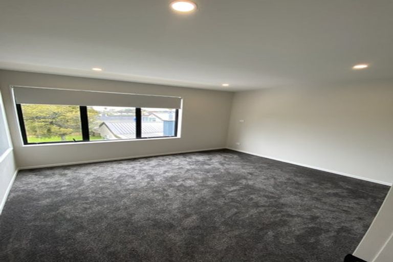 Photo of property in 36d Eastern Beach Road, Bucklands Beach, Auckland, 2012