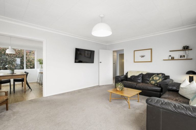 Photo of property in 21 Winston Place, Kew, Dunedin, 9012