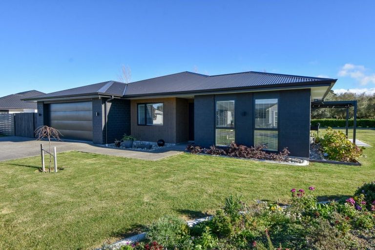 Photo of property in 5 Pukeko Lane, Carterton, 5713