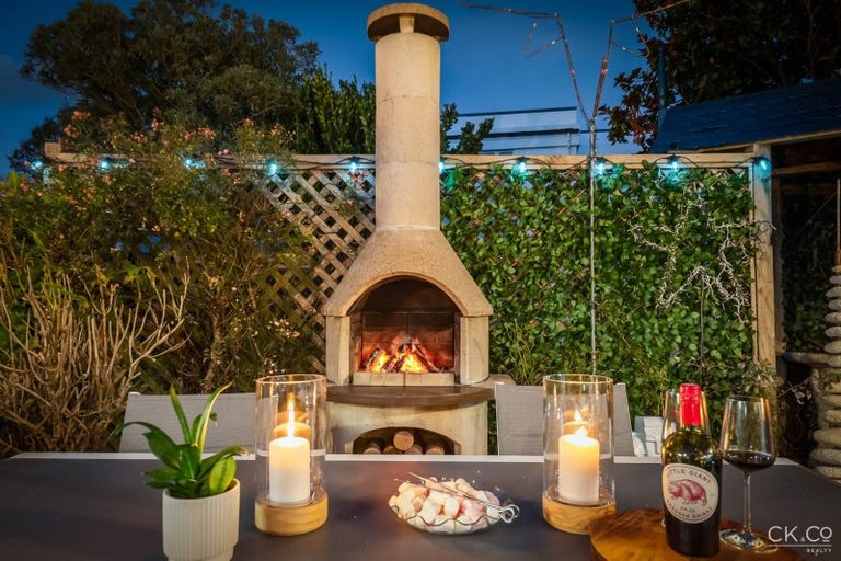 Photo of property in 4 Lockett Street, Waterloo, Lower Hutt, 5011