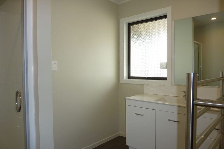 Photo of property in 2/21 Finsbury Street, Islington, Christchurch, 8042