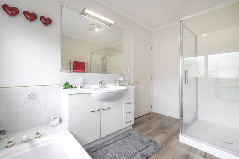 Photo of property in 71 Castlewold Drive, Bethlehem, Tauranga, 3110