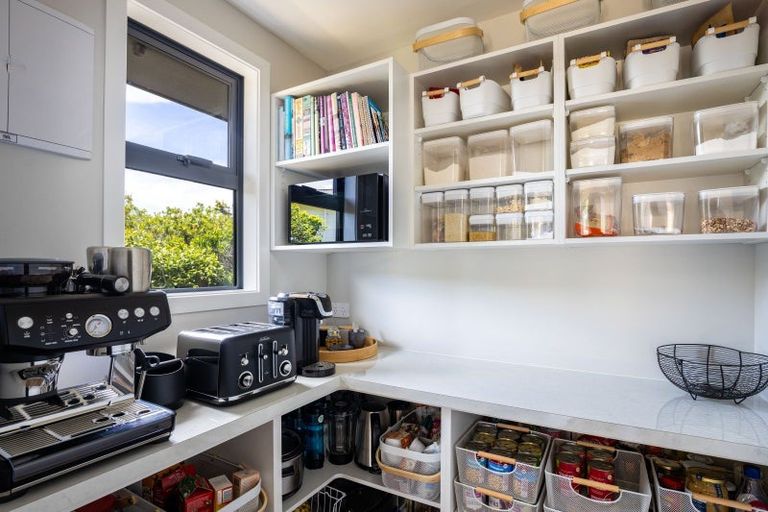 Photo of property in 35g Clearmont Crescent, Blagdon, New Plymouth, 4310