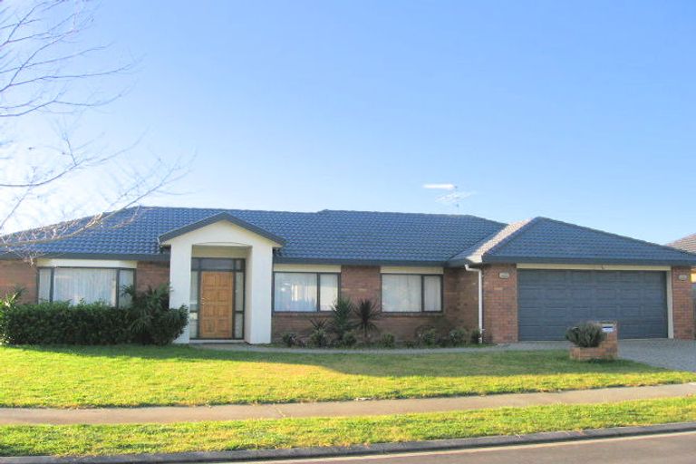 Photo of property in 7 Feeny Crescent, East Tamaki, Auckland, 2013