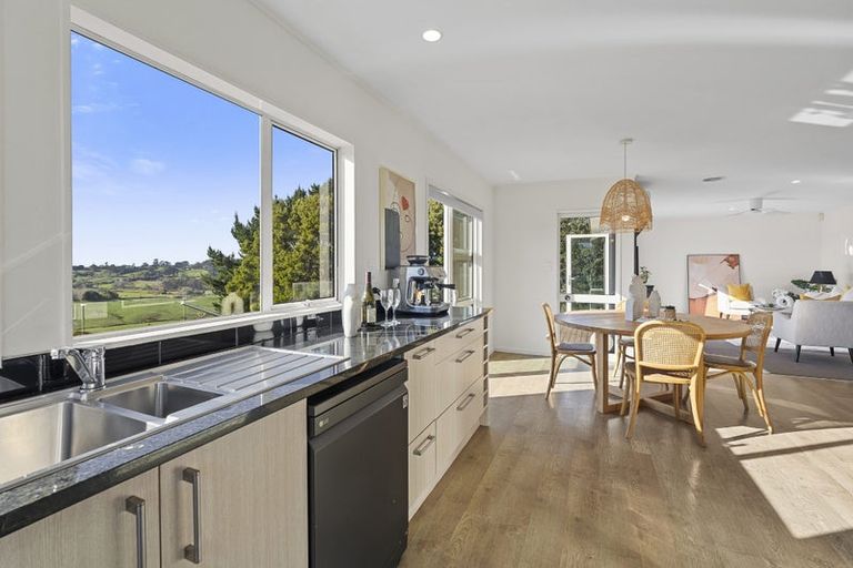 Photo of property in 233 Whitehills Road, Waitoki, Silverdale, 0994