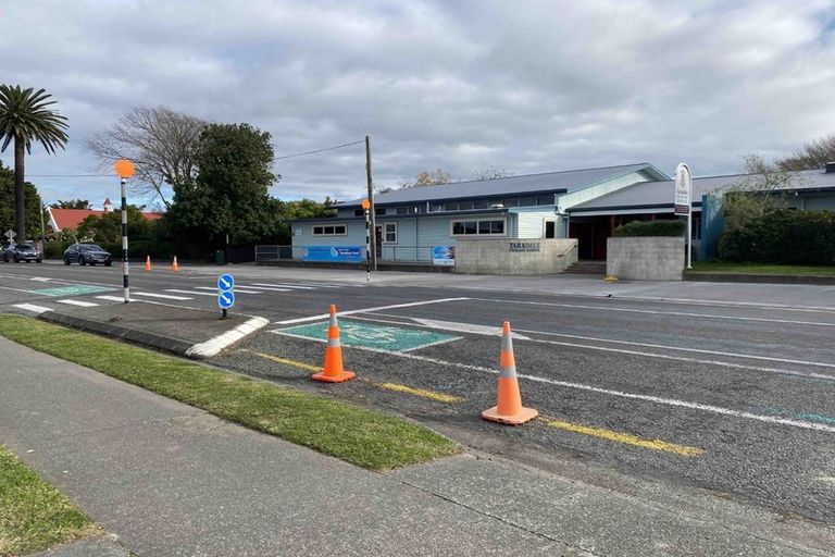 Photo of property in 15 Church Road, Taradale, Napier, 4112