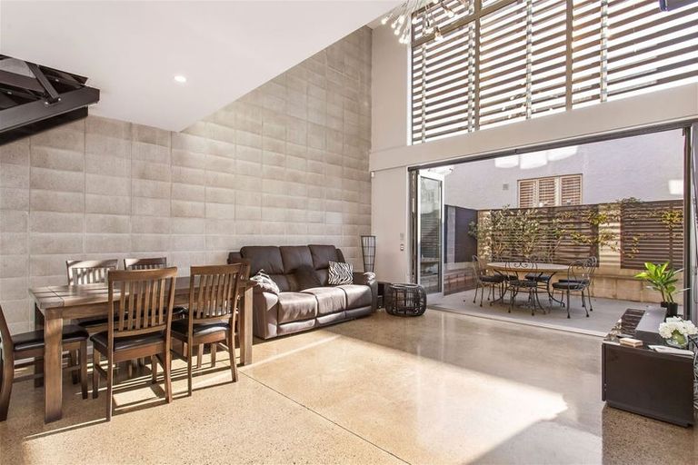 Photo of property in 73a Sherborne Street, St Albans, Christchurch, 8014