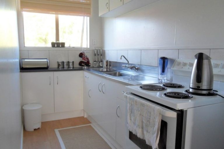 Photo of property in 9 Jupiter Street, Milson, Palmerston North, 4414