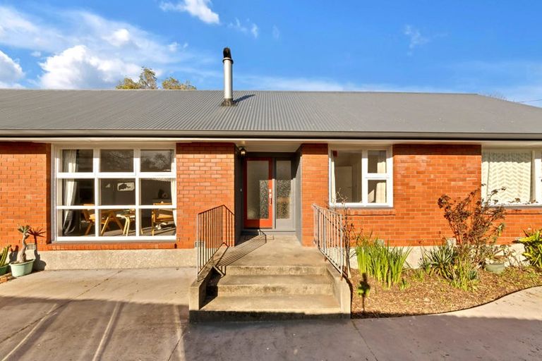 Photo of property in 31 Fifield Terrace, Waltham, Christchurch, 8023