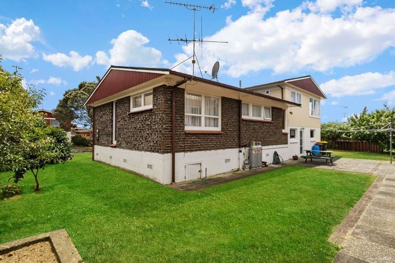 Photo of property in 5 Hazeldene Place, Opaheke, Papakura, 2113