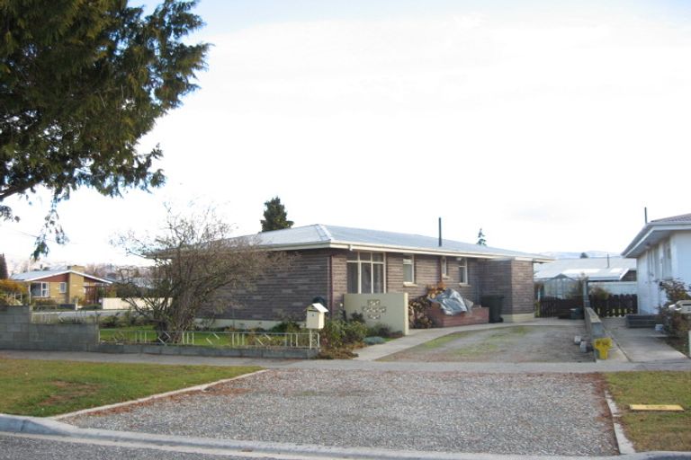 Photo of property in 4 Campbell Street, Alexandra, 9320