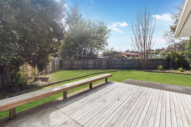 Photo of property in 69 Aquarius Drive, Kawaha Point, Rotorua, 3010