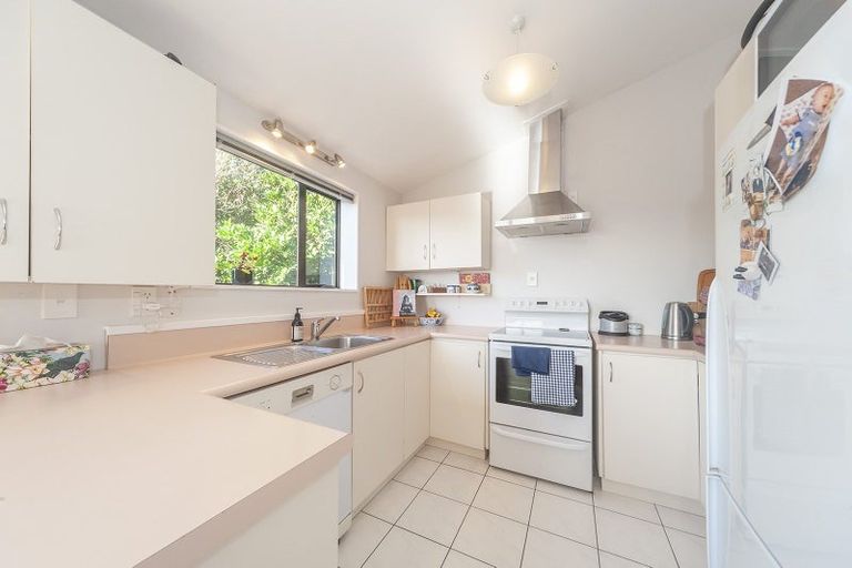 Photo of property in 84a Strathmore Avenue, Strathmore Park, Wellington, 6022