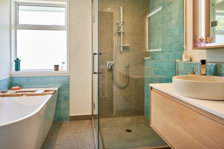 Photo of property in 31 Andrew Street, Waikanae, 5036