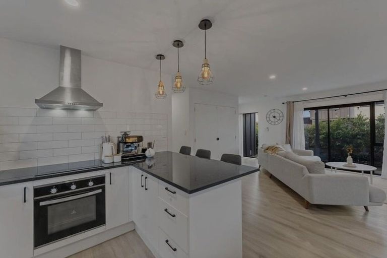 Photo of property in 63 Black Beech Crescent, Takanini, 2110