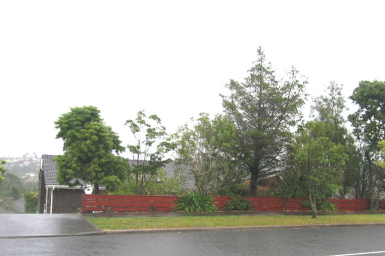 Photo of property in 48 Chelsea View Drive, Chatswood, Auckland, 0626