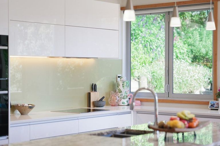 Photo of property in 32 Lorna Irene Drive, Raumati South, Paraparaumu, 5032