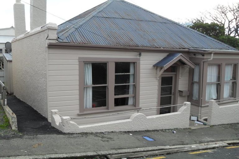 Photo of property in 16 Agnew Street, North Dunedin, Dunedin, 9016
