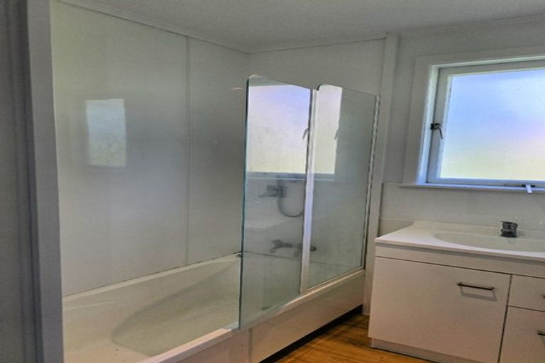 Photo of property in 74 Willerton Avenue, New Lynn, Auckland, 0600