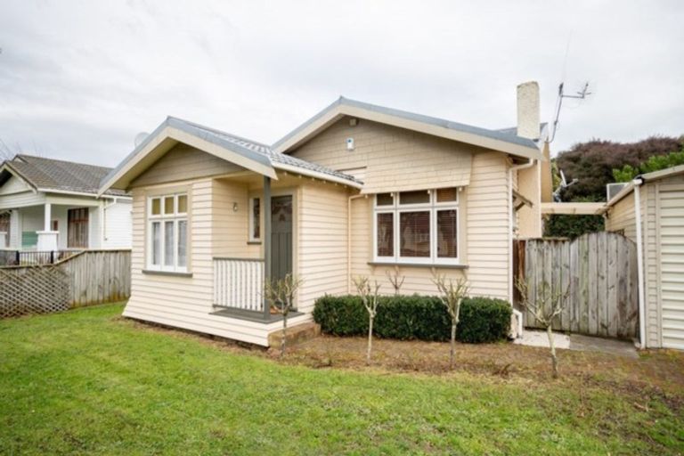 Photo of property in 20 South Street, West End, Palmerston North, 4410