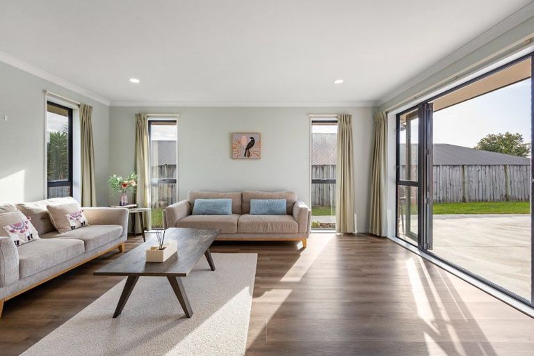 Photo of property in 48 Magellan Rise, Flagstaff, Hamilton, 3210