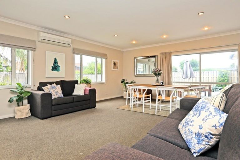 Photo of property in 25a Avenue Road, Greenmeadows, Napier, 4112