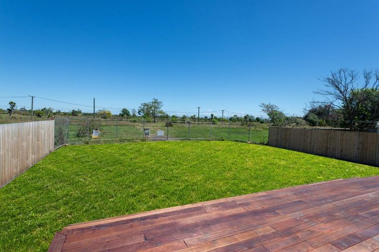 Photo of property in 27 Willryan Avenue, New Brighton, Christchurch, 8083