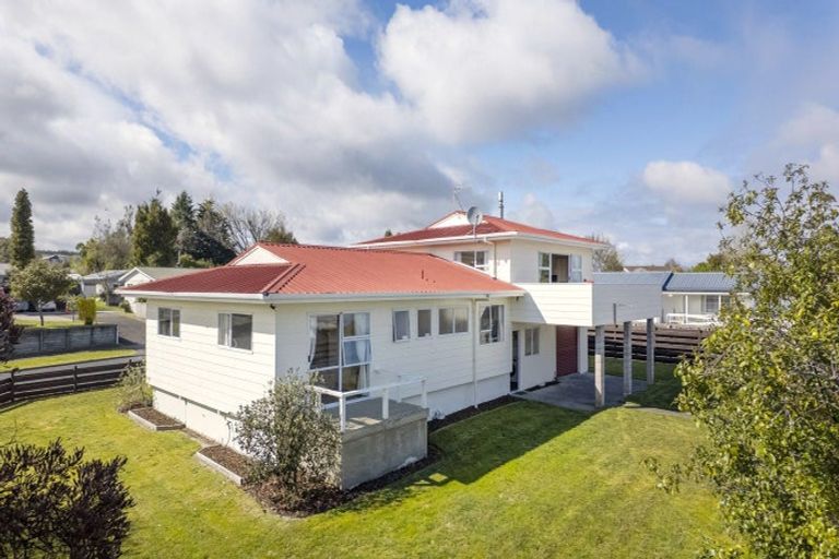 Photo of property in 116 Richmond Avenue, Richmond Heights, Taupo, 3330