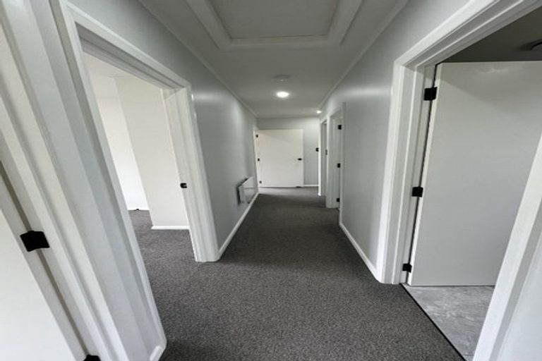 Photo of property in 1 Kingsway Crescent, Forest Lake, Hamilton, 3200