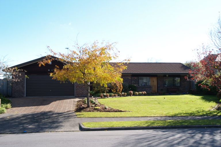 Photo of property in 92 Frank Nobilo Drive, Golflands, Auckland, 2013
