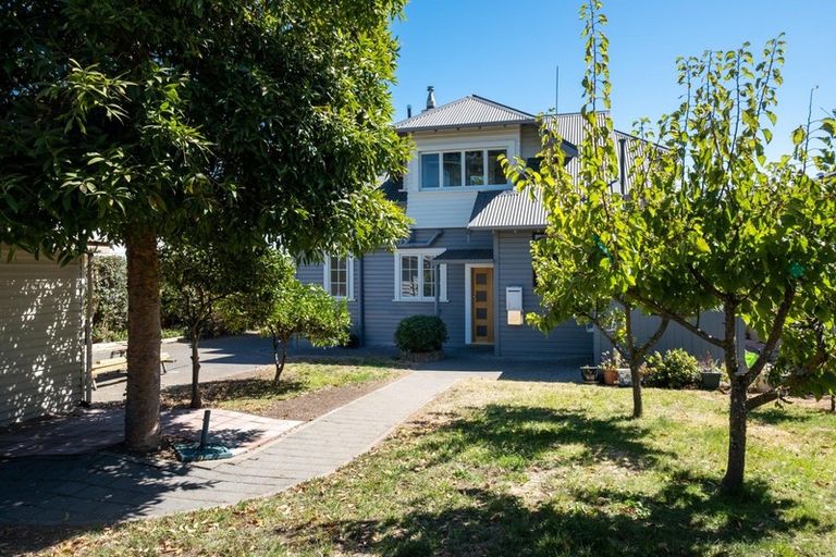 Photo of property in 17 Pukeko Place, Westshore, Napier, 4110