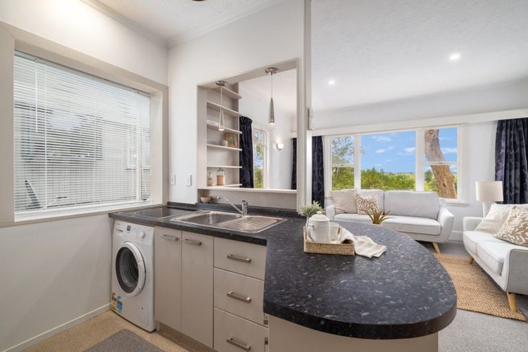 Photo of property in 10 Sherwood Lane, Cashmere, Christchurch, 8022