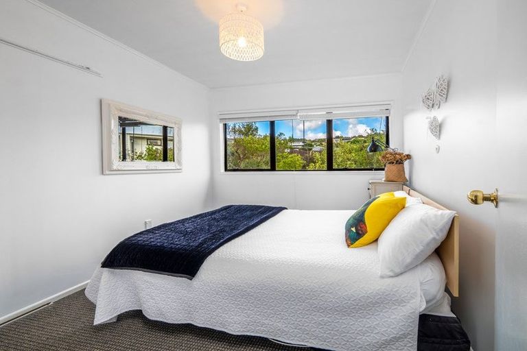 Photo of property in 61 Stratford Drive, Cable Bay, 0420