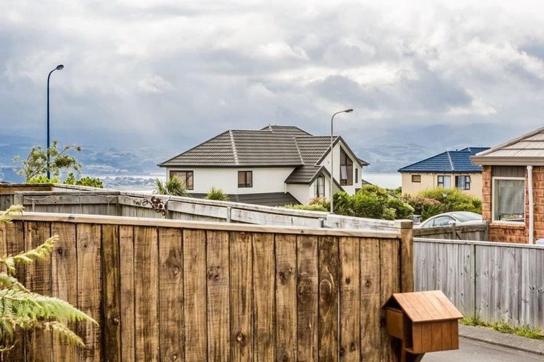 Photo of property in 37 Saint Ives Drive, Camborne, Porirua, 5026